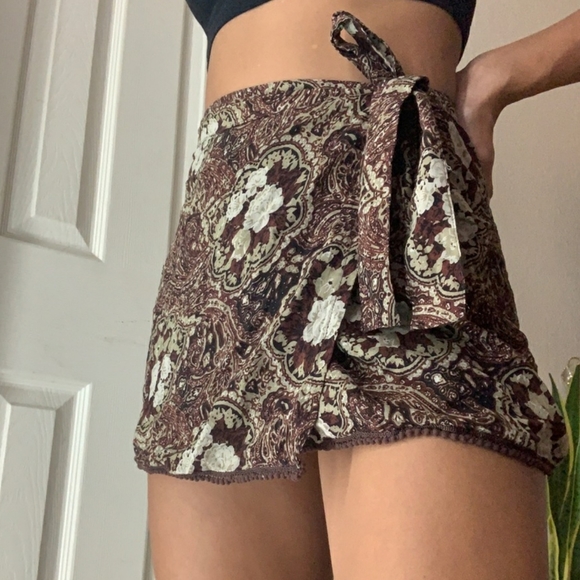 Urban Outfitters Dresses & Skirts - Urban Outfitters • Tie Skirt